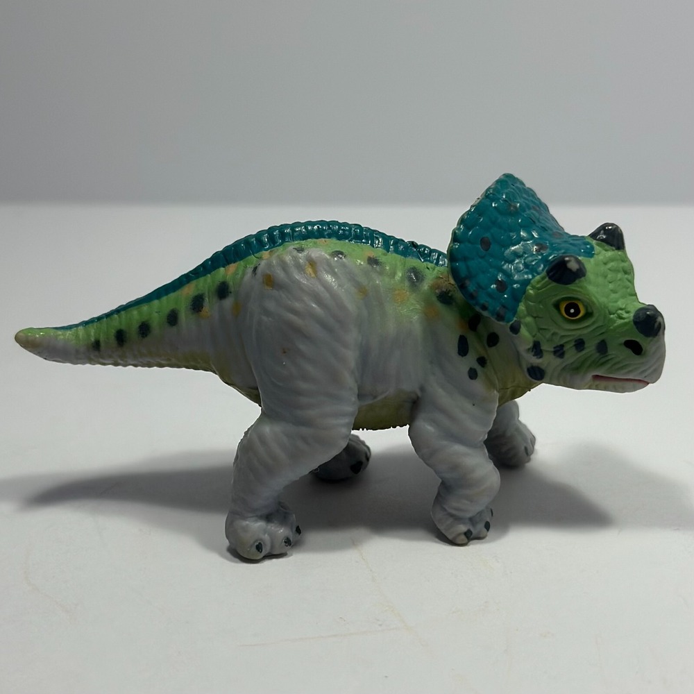 Vintage Wild Safari Triceratops Baby Dinosaur Toys 1997‎ 2990-29